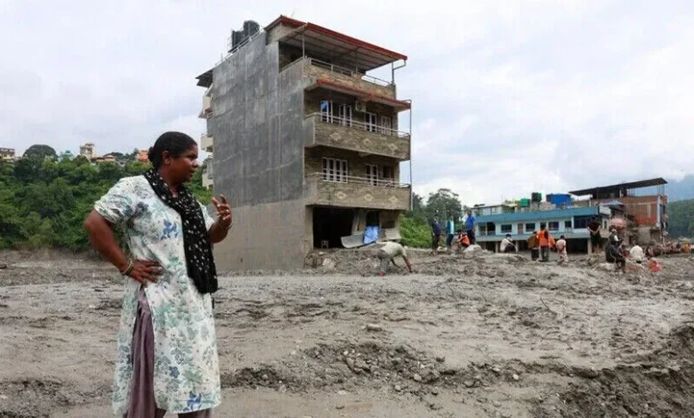 Numri i të vdekurve nga përmbytjet në Nepal Kinë rritet në 1 375  vazhdojnë kërkimet për 5 531 të zhdukur