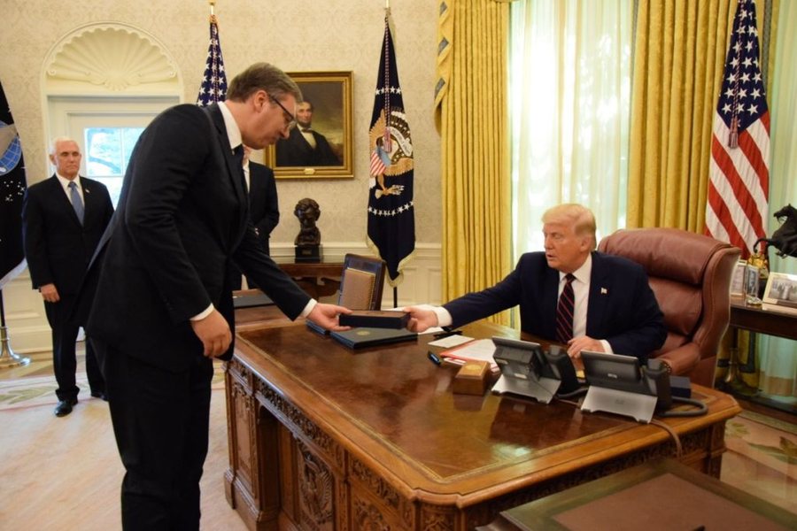 trump-ndryshon-kursin-ndaj-serbise-vucic-fiton-terren