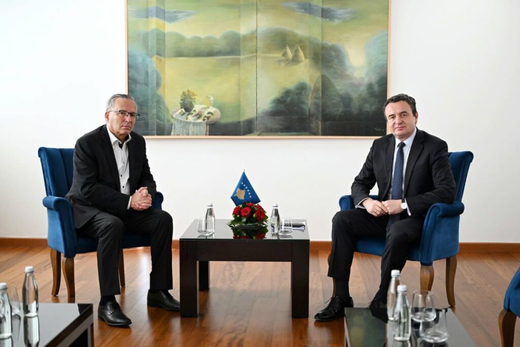 kurti-dhe-hamza-takohen-pas-aktgjykimit-ne-hage-diskutojne-hapat-e-metejme