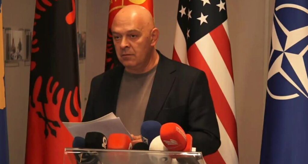 Gjini  Kurrfarë respekti s kam për Donika Gërvallën