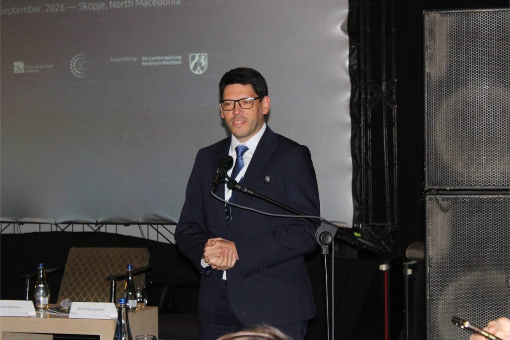 Agron Ferati hap konferencën ndërkombëtare të Pro Peace në Shkup  Në fokus paqja  dialogu dhe bashkëpunimi ndërmjet komuniteteve