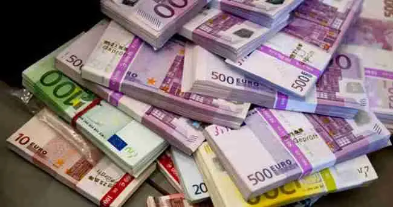 Euroja po ndryshon pamje  Ja si mund të duken kartëmonedhat e reja dhe kur pritet të dalin