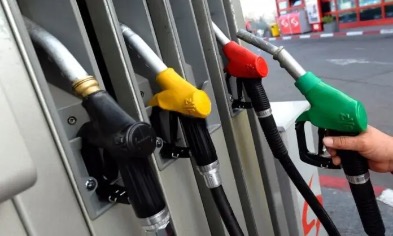 Ulen çmimet e karburanteve  Nafta bie për 4 5 denarë  benzina shtrenjtohet për 1 denar
