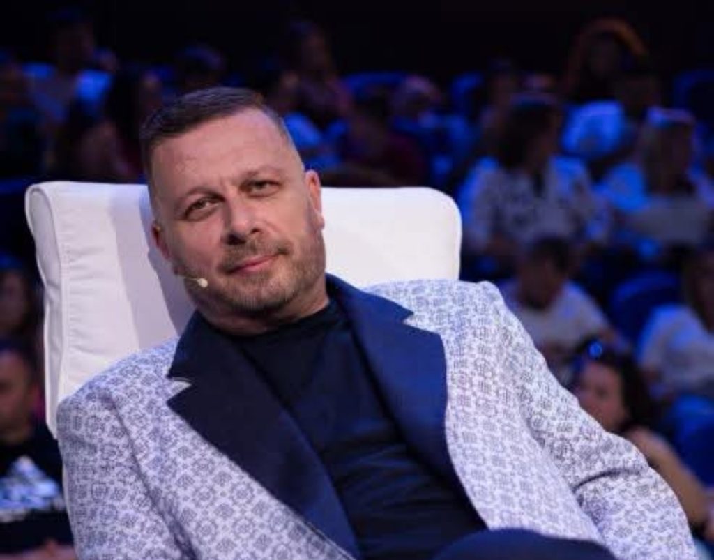 FOTO  Nga Eli Fara tek Monika Lubonja  17 gra raportohet të jenë filmuar nga kompozitori Adrian Hila   dalin disa pamje nga momentet int ime