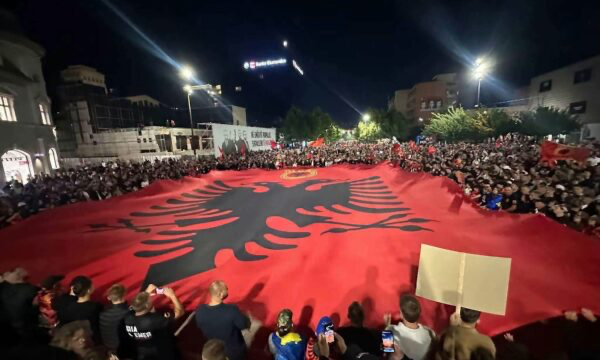 liria-ka-emer-fton-qytetaret-ne-protesten-e-1-tetorit-te-bashkuar-kunder-padrejtesise