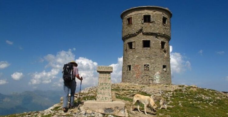 Alpinisti i vdekur në Majën e Titos është nga fshati Xhepçisht i komunës së Tetovës  