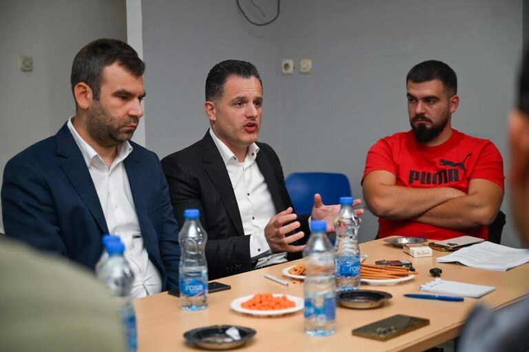 Sejdiu  Ferati dhe Latifi në Bërvenicë  ndizen motorët për Jakup Huseinin