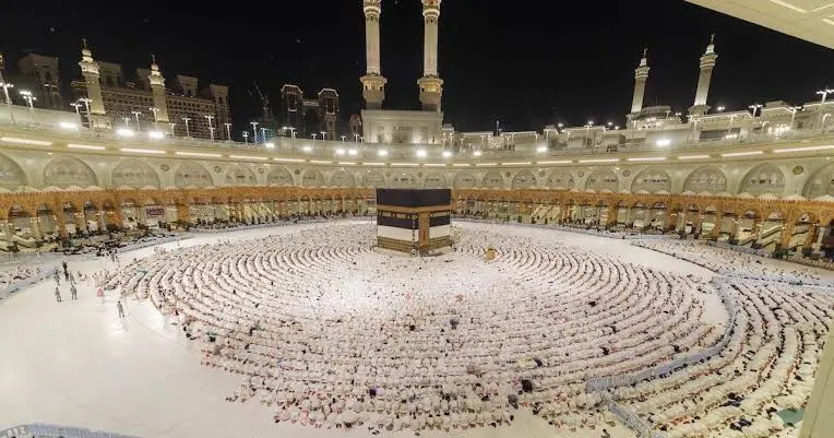 Meka në shënjestër  Arabia Saudite rrëzon një dron të Houthit pranë qytetit të shenjtë