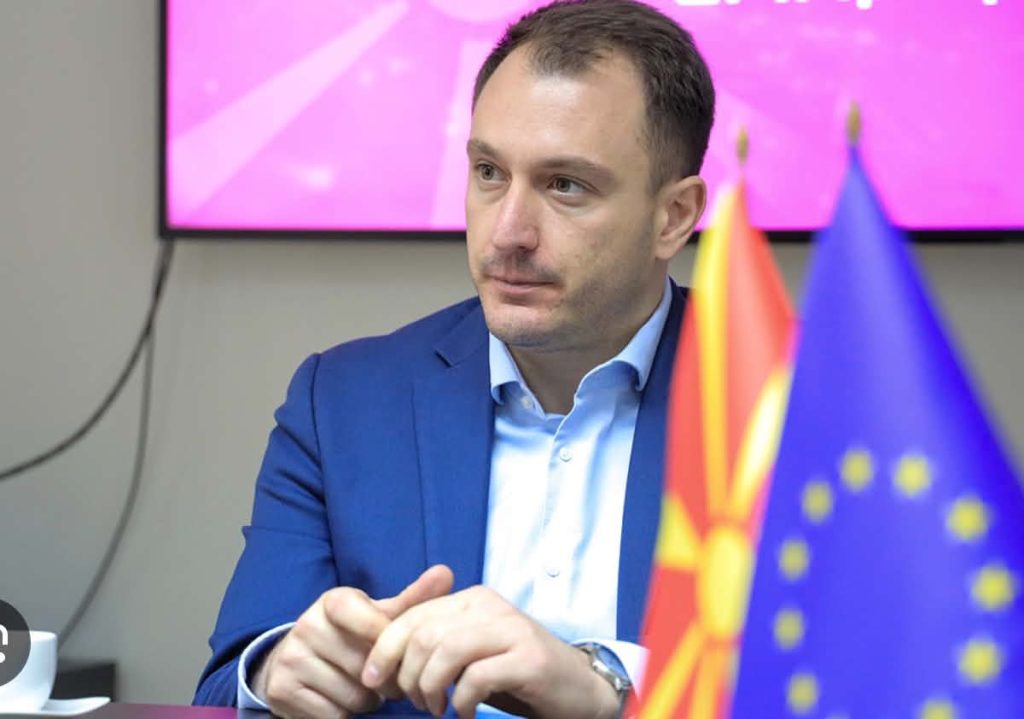 Letërnjoftimi dhe patenta në telefon   m Shërbime  gati për testim