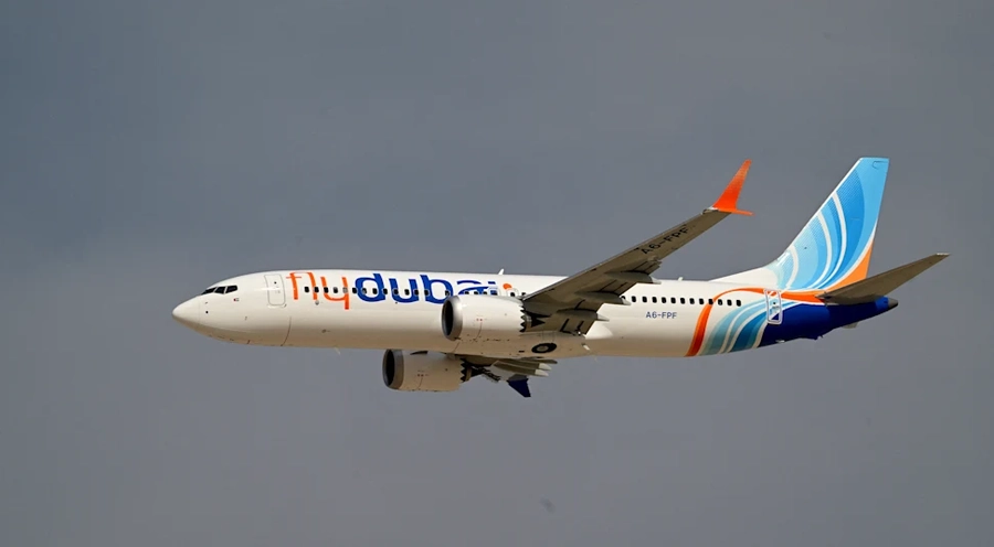 Ngjarja tronditëse  Bashkëpiloti tenton të rrëzojë avionin  e pengon piloti tjetër dhe pasagjerët
