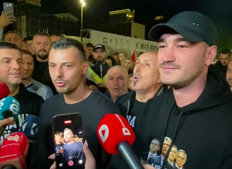 Familjet e Hashim Thaçit dhe Kadri Veselit refuzojnë ftesën e Haxhiut për takim