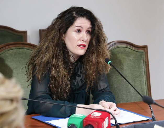 ne-kosove-u-shkarkua-me-urdher-te-kurtit-rama-e-emeroi-ne-krye-te-shish-ne-vitin-2023-shkelqimi-dhe-renia-e-vlora-hysenit-pas-mases-se-dhene-nga-spak