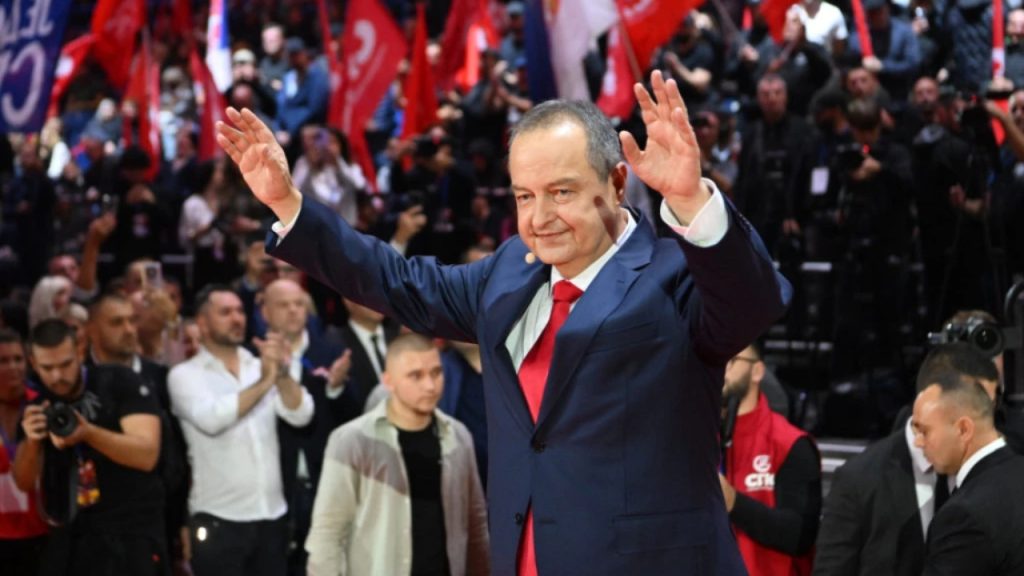 flamuri-serb-do-te-valevitet-ne-prizren-dacic-serish-deklarata-provokuese-ai-ishte-kryeqyteti-yne-guxojme-sepse-kosoven-e-mbrojtem-me-lufte