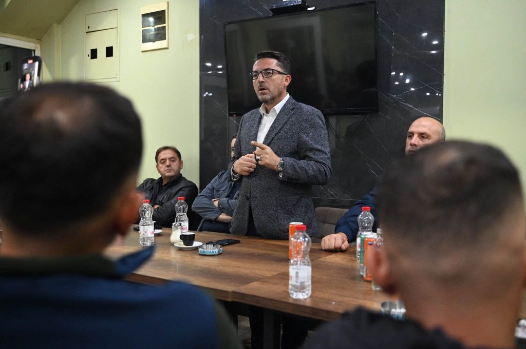 pritje-vellazerore-per-arkin-jahijin-nga-banoret-e-cellopekut