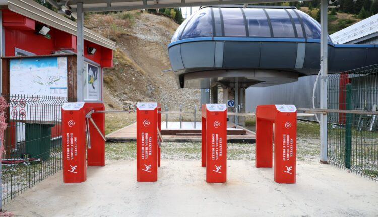 Investim i ri në Kodrën e Diellit  vendosen porta të reja për skanimin e biletave