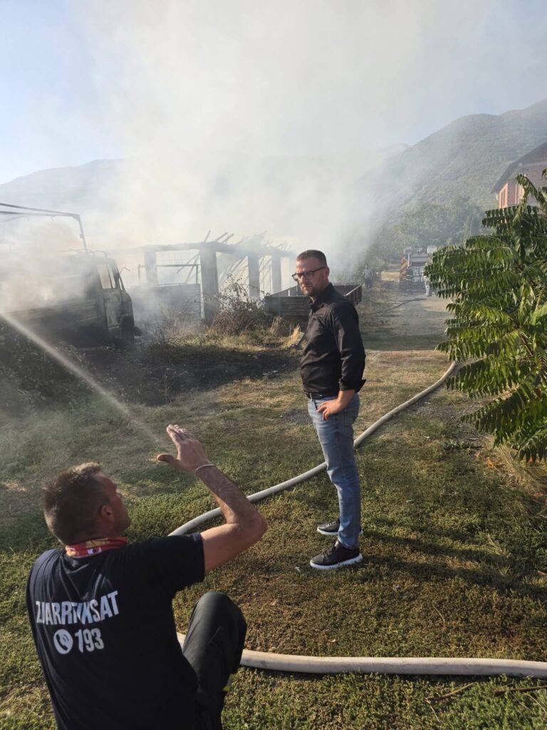 Pesë vatra zjarri në të njëjtën kohë në Tearcë   reagon ashpër Daut Memishi  Përparimi i komunës sonë nuk do të ndalet nga veprimet e papërgjegjshme 