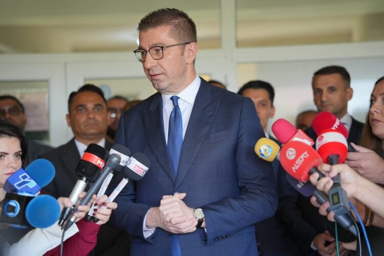 Sofja konfirmon takimin Mucunski Petrova  Mickoski  Vetëm me dialog mund të gjendet zgjidhja