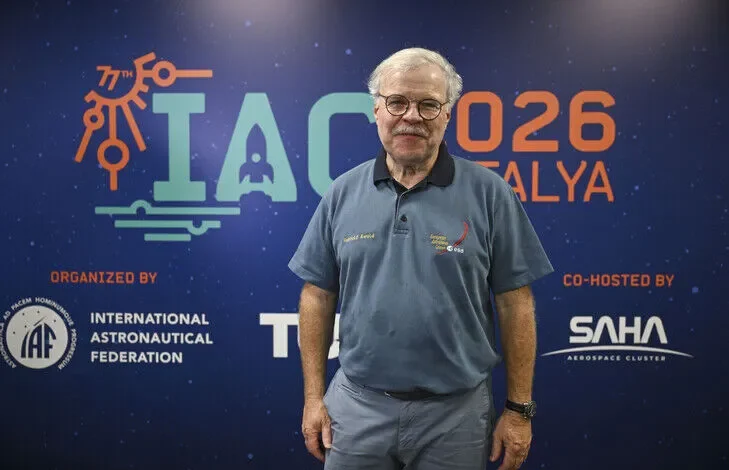 Astronauti në pension  Ewald  Turqia po hedh hapa të mëdhenj në fushën e hapësirës