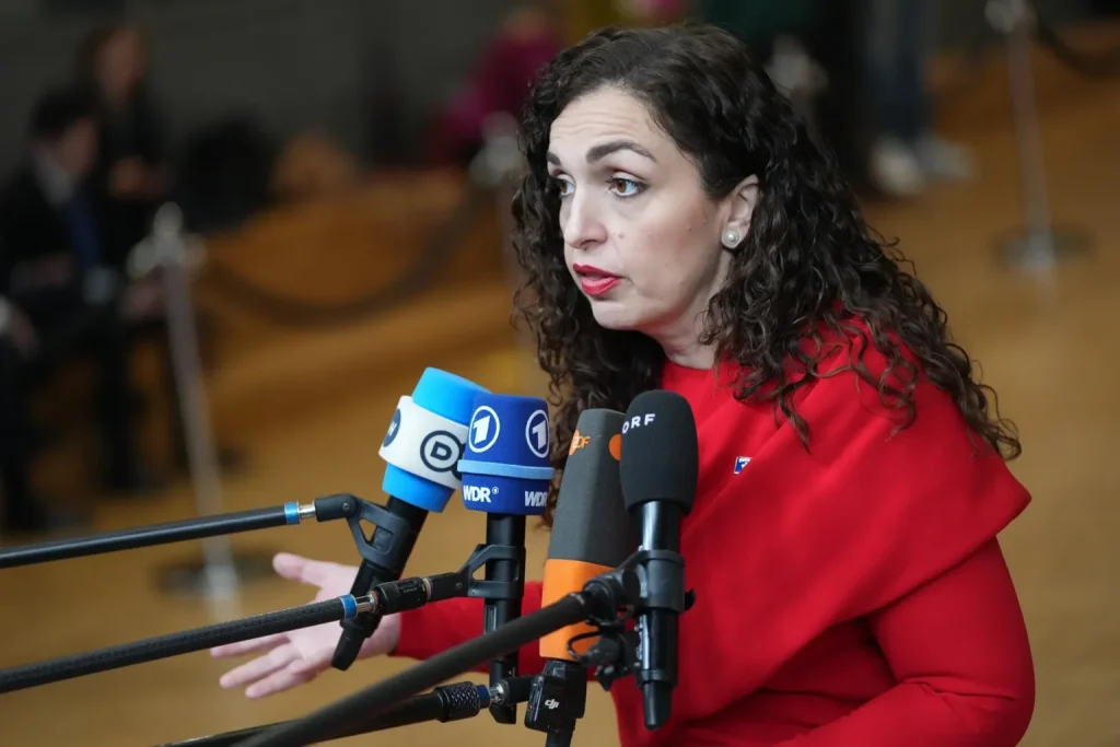 Pse nuk votoi Vjosa Osmani për Justina Shiroka Pulën 