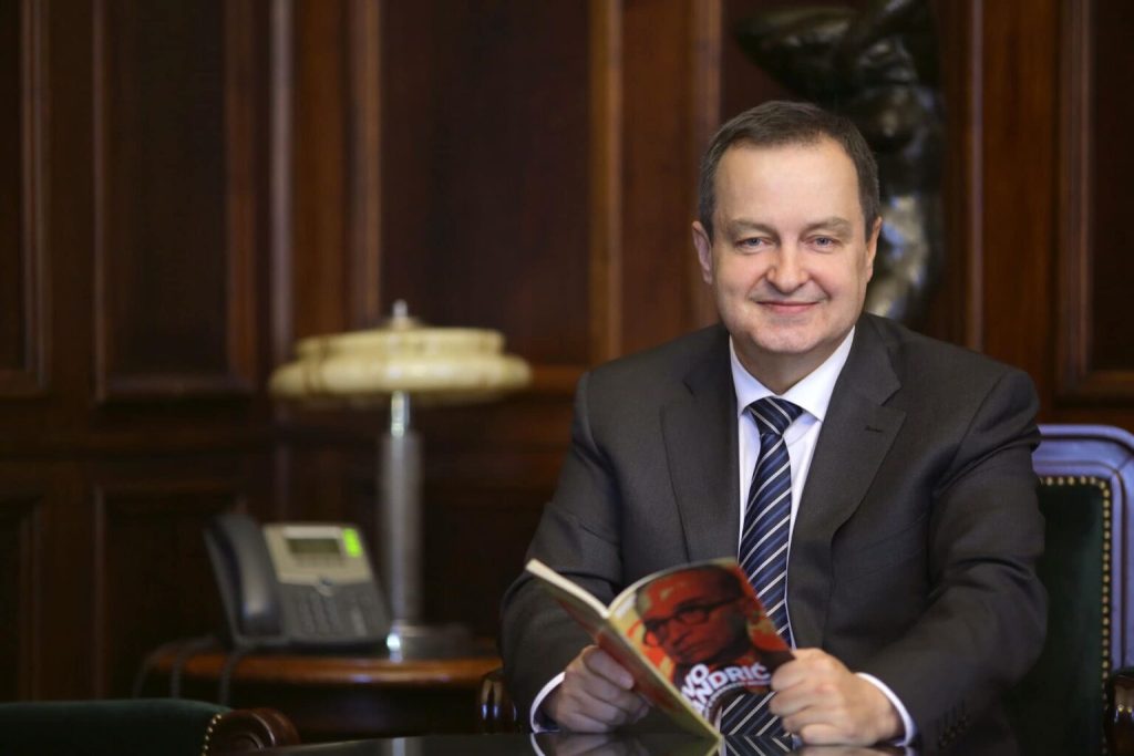 nis-fushata-ne-serbi-dacic-flamuri-serb-heret-a-vone-do-te-valevitet-ne-prizren