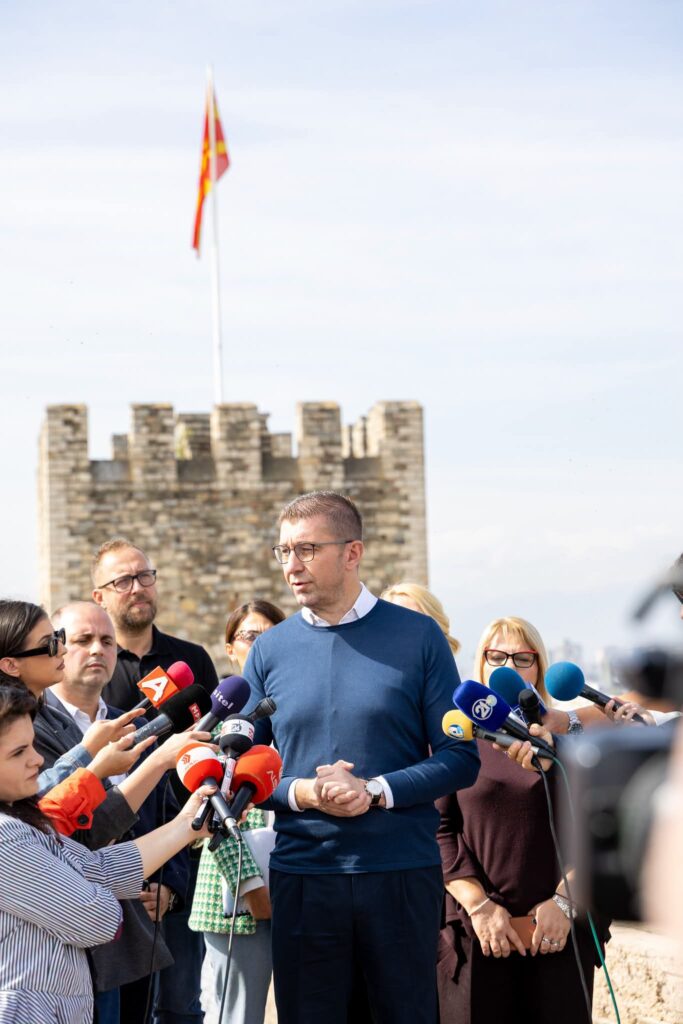 Mickoski  Kalaja e Shkupit po merr pamje dhe funksionalitet të ri  do ta shndërrojmë në një atraksion turistik të nivelit të lartë