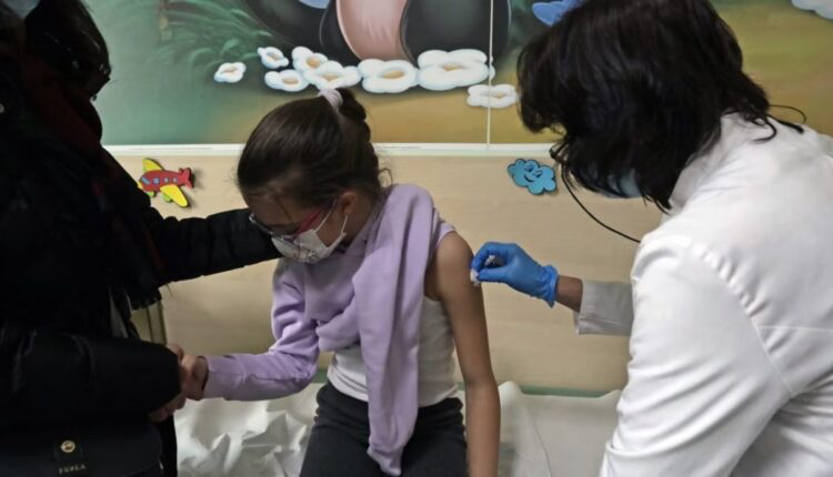 Nisin vaksinat kundër gripit në Maqedoni  Kush ka përparësi dhe si të regjistroheni 