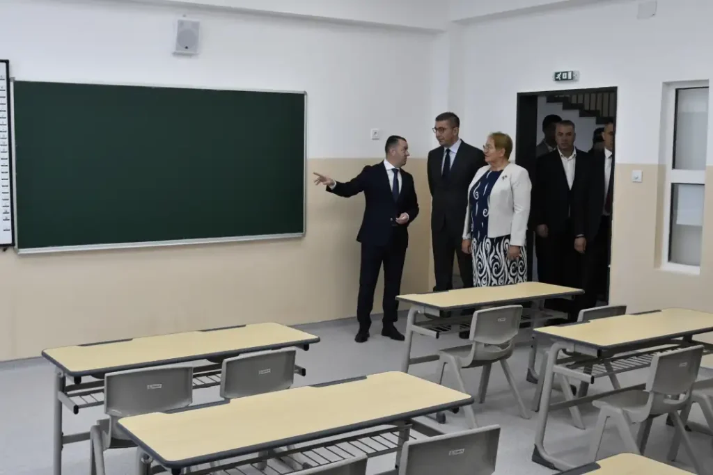 Mickoski  Lëshohet në përdorim SHF  Krste Petkov Misirkov 