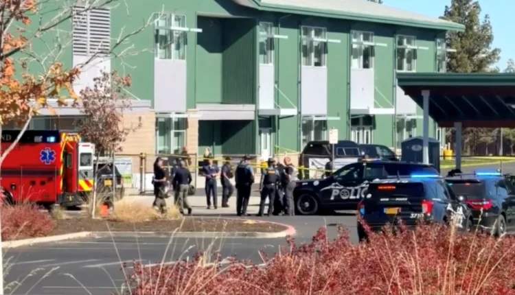 Masakër në një shkollë fillore në Oregon  Vriten 3 fëmijë dhe një mësues  autori 16 vjeçar ekzekutohet nga një qytetar