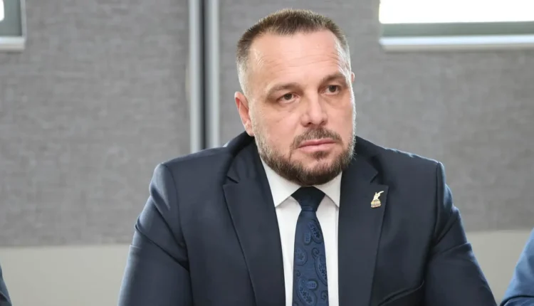 Maqedonci  Kemi kërkuar nga SHBA ja të diskutojmë blerjen e helikopterëve