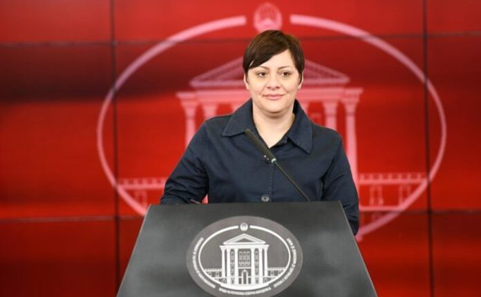 Dimitrieska Koçoska  Naftë më e lirë dhe akciza më të ulëta deri më 2 nëntor