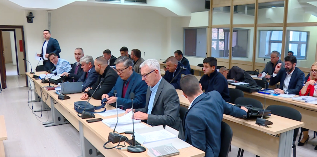 Bordi nuk mori vendim të veçantë për blerjen e VLT ve   Mbrojtja  Vendimmarrja ishte në përputhje me ligjin