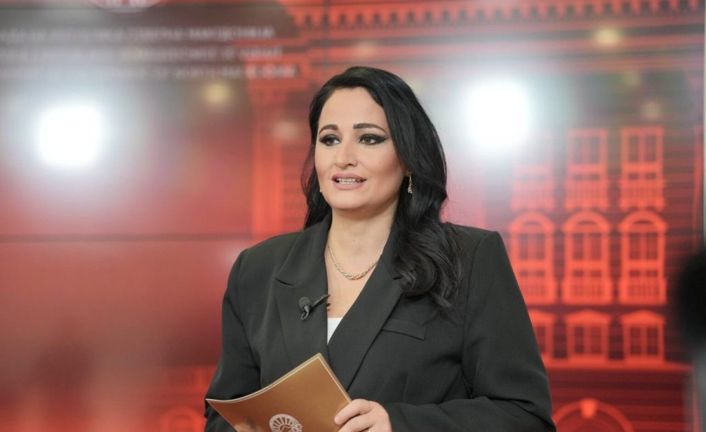 Venera Azizi  Ushtarët profesionistë  punësim në ushtri edhe pas moshës 45 vjeçare