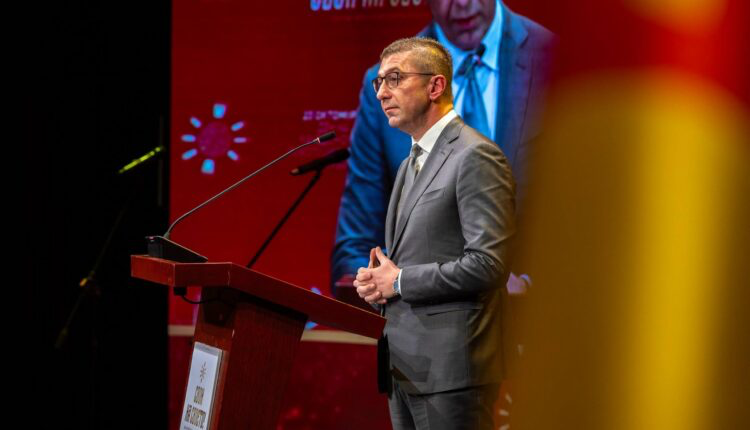 Mickoski paralajmëroi skenarë të mundshëm destabilizimi  Nuk do të bie në kurthet e shërbimeve