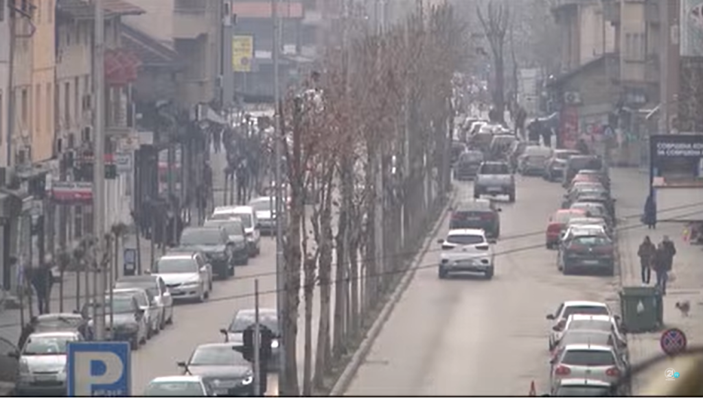 Tetovë  ndotja e ajrit alarmon qytetarët  Institucionet zhvendosin përgjegjësinë te sezoni i dimrit