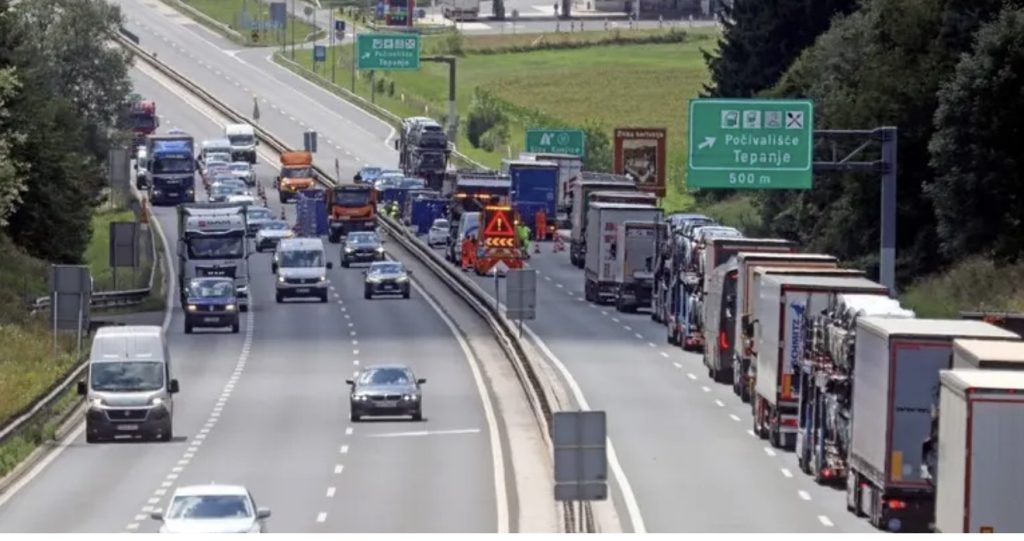 Sllovenia vendos radarë të rinj në autostrada  shoferët rrezikojnë gjoba deri në 1 200 euro