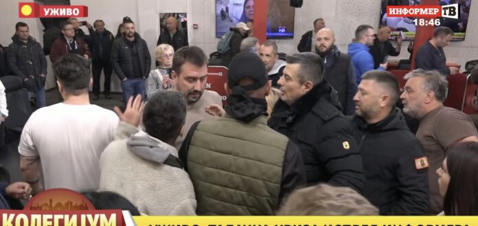 tensione-ne-televizionin-pro-vuciq-ne-serbi-dhjetera-qytetare-hyjne-ne-ambientet-e-informer-it