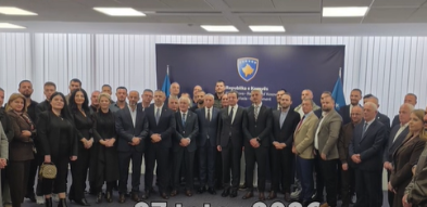 Kurti pret përfaqësuesit shqiptarë nga Lugina e Preshevës  Medvegja  Bujanoci dhe Pazari i Ri pas fitimit të dy mandateve