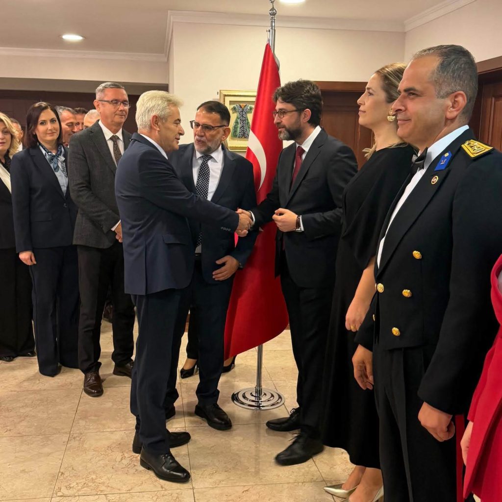 Ali Ahmeti  Miqësia dhe partneriteti me Turqinë do të vazhdojnë të thellohen