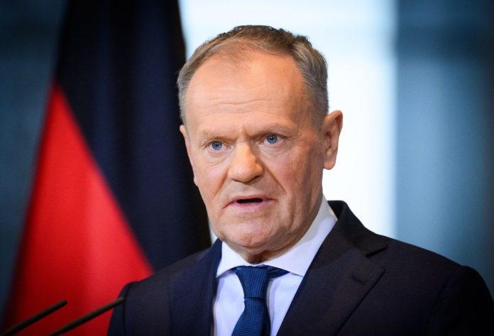 ambasadoret-e-polonise-ne-kine-dhe-rumani-japin-doreheqjen-ne-shenje-proteste-ndaj-krizes-ne-gjykaten-kushtetuese