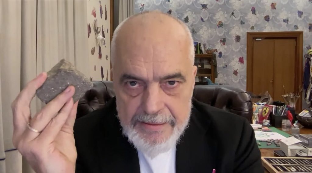 Rama  U neutralizua një dron me eksploziv që synonte Kryeministrinë