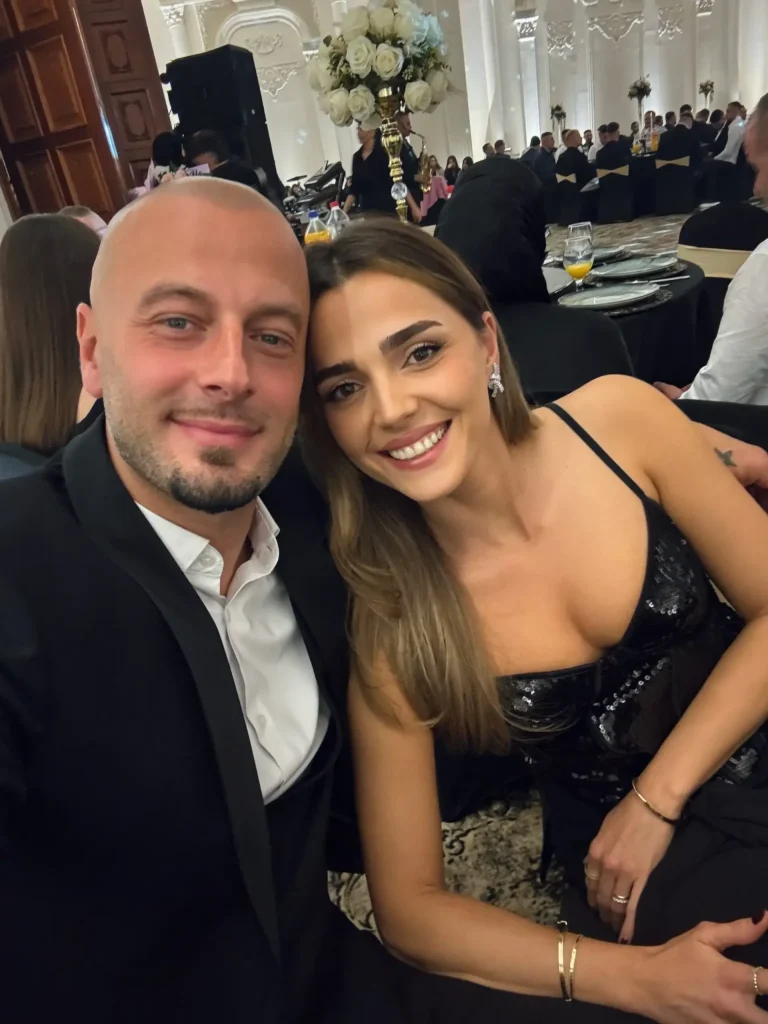 Adrian Gaxha ndan momente të veçanta me Sidorelën  një shikim në jetën e tij private