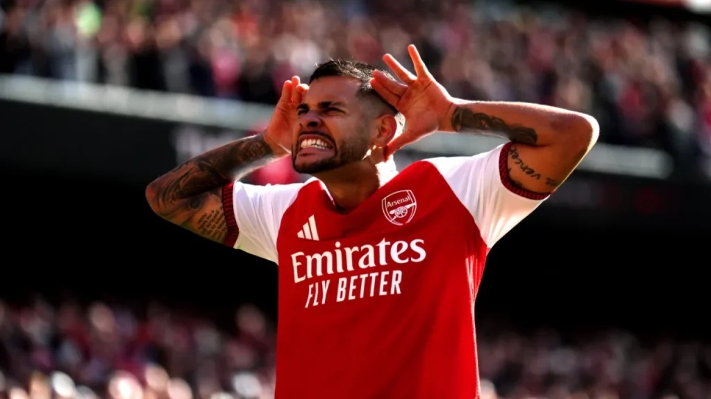 Arsenal përmbys Leeds in në  Emirates   Bruno Guimaraes vendos ndeshjen me golin e tij të parë në shtëpinë e  Topçinjve 