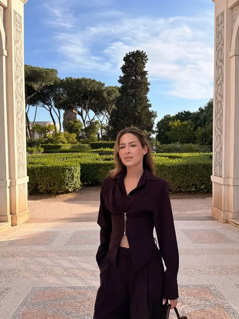 Françeska ndan momentin e rrezikshëm  Një hap i gabuar dhe rreziku i vdekjes
