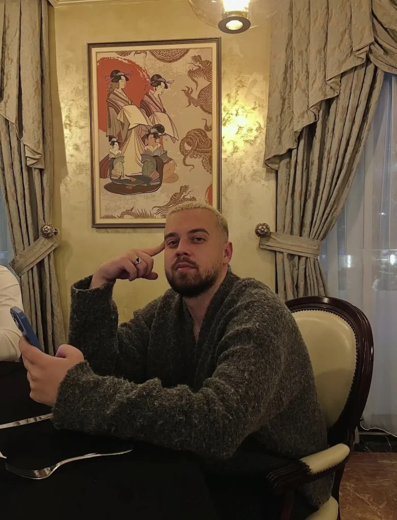 Kushtrim Kelani njofton për rikthimin e këngës së tij pas një problemi teknik