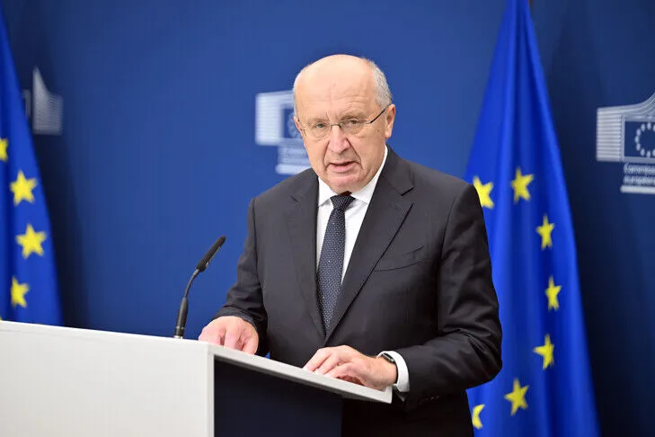 BE  Evropa duhet të përgatitet të marrë më shumë përgjegjësi për mbrojtjen e saj